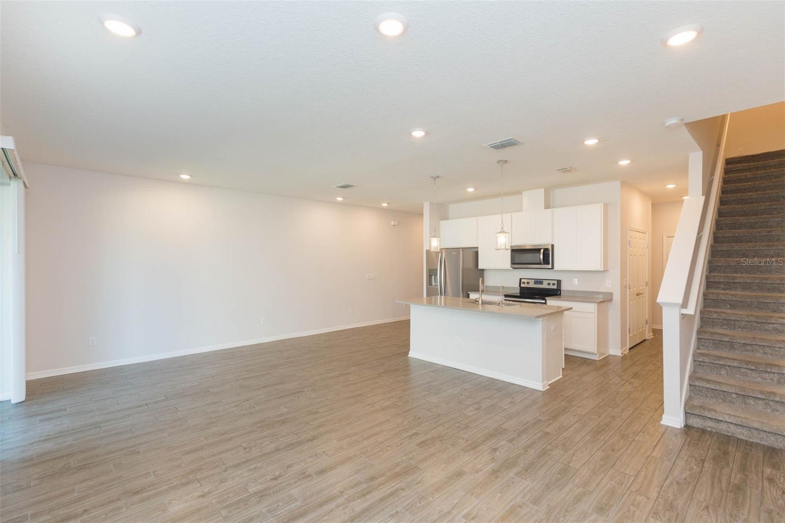 Image 10 of 41 For 1119 Lady Gouldian Court