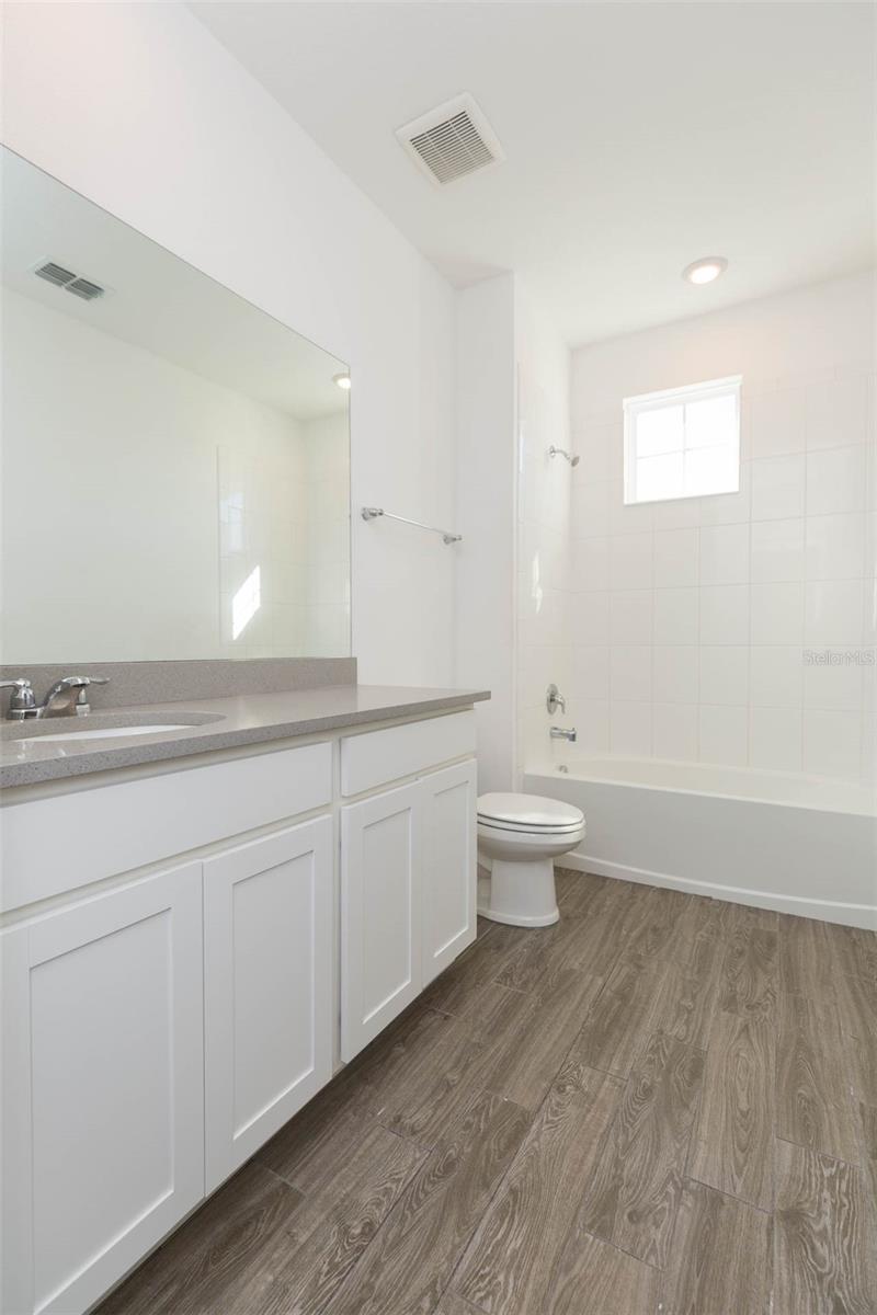 Image 23 of 41 For 1119 Lady Gouldian Court