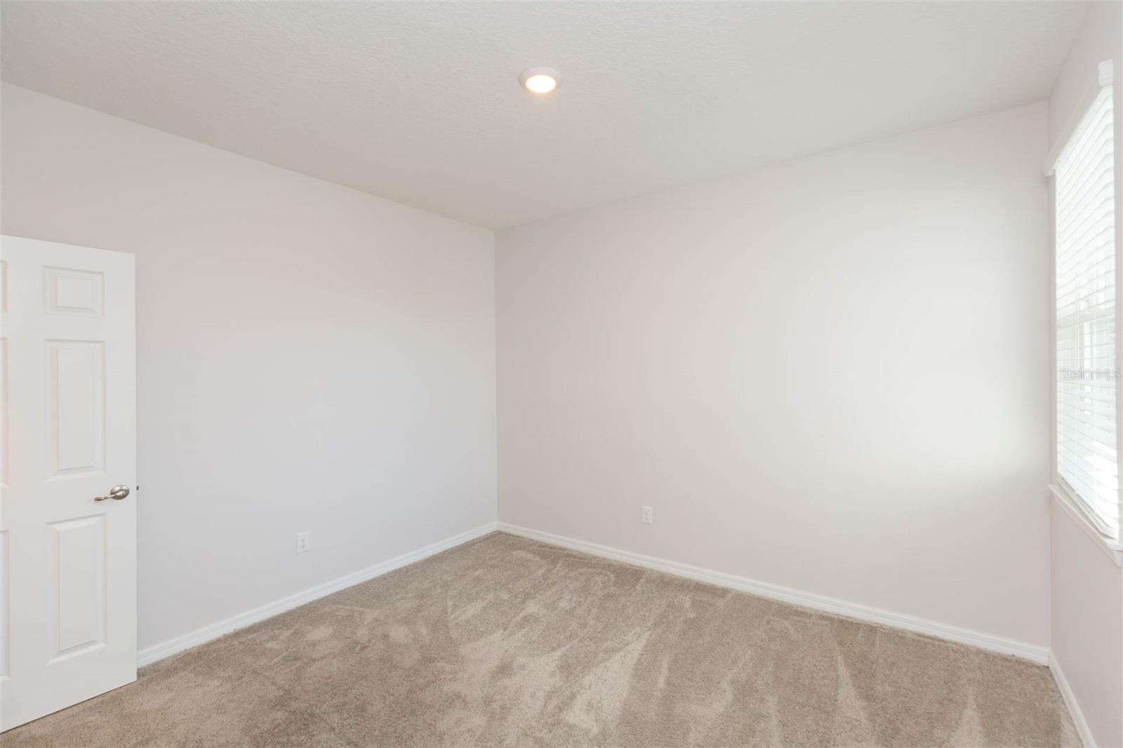 Image 24 of 41 For 1119 Lady Gouldian Court