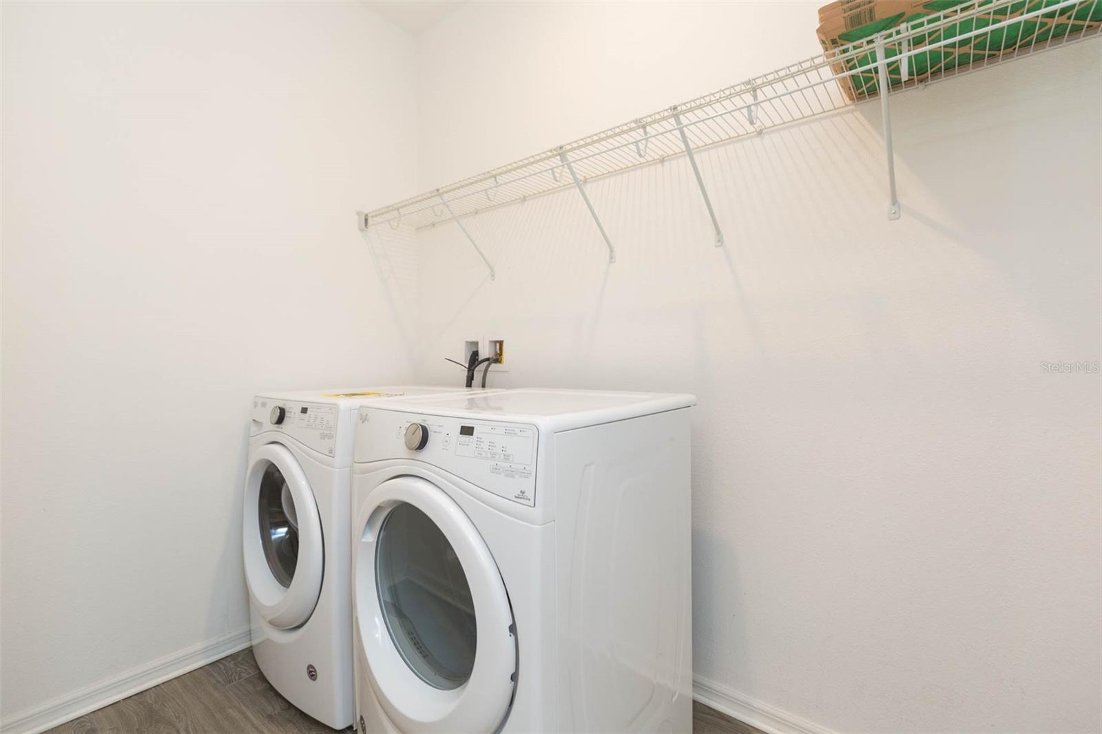 Image 27 of 41 For 1119 Lady Gouldian Court