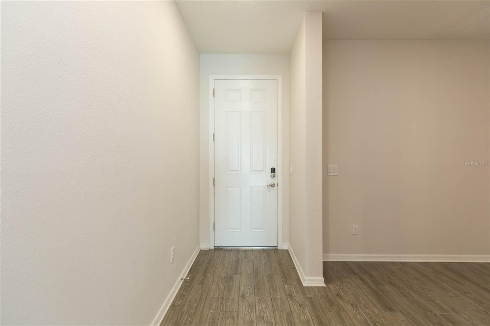 Image 4 of 41 For 1119 Lady Gouldian Court