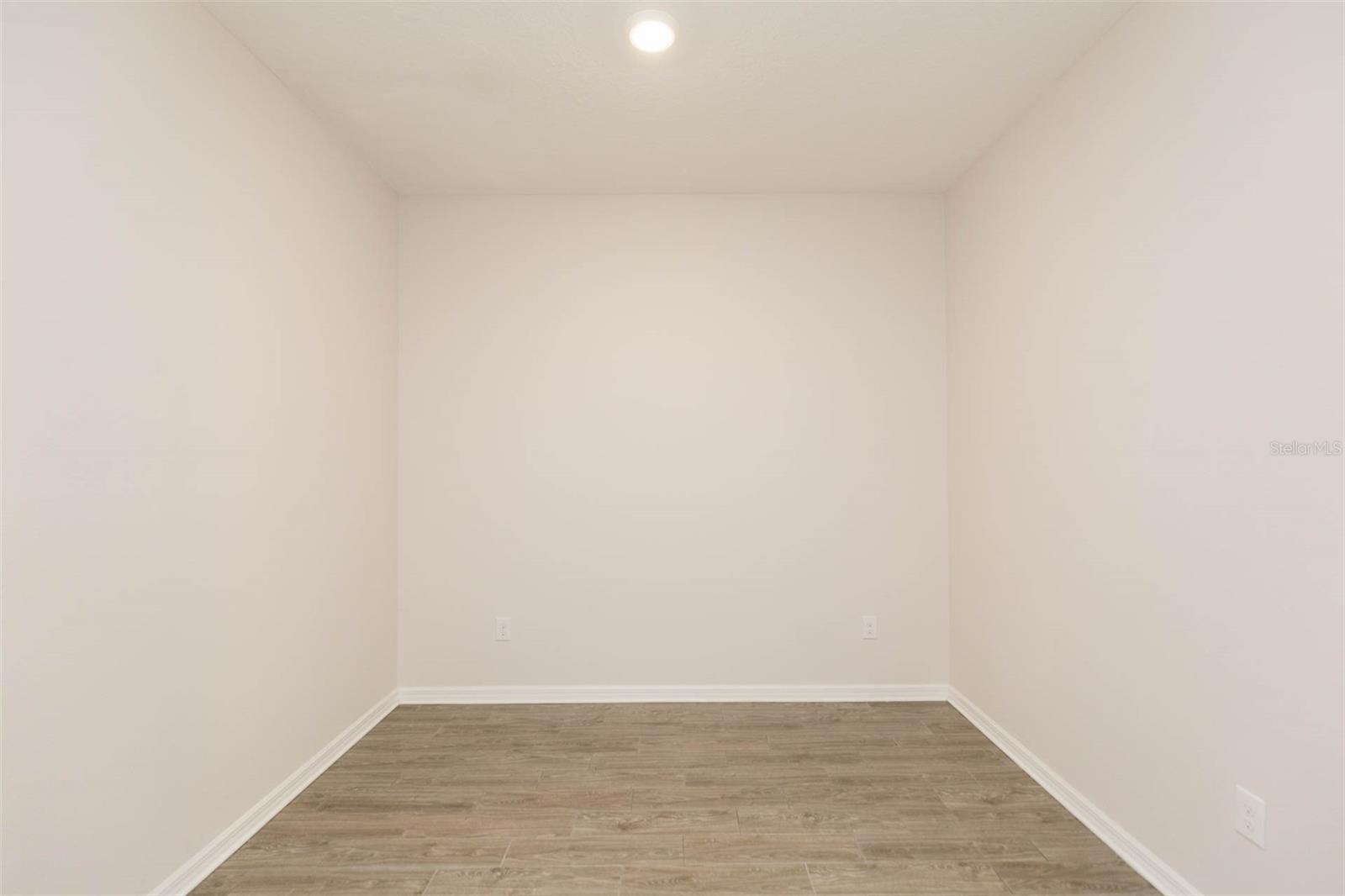 Image 5 of 41 For 1119 Lady Gouldian Court