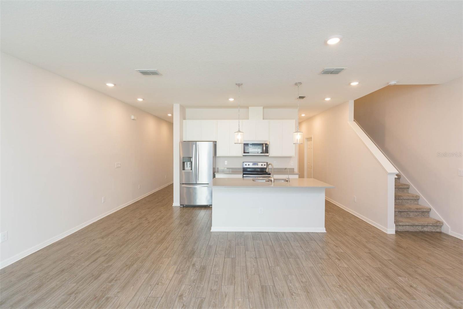 Image 8 of 41 For 1119 Lady Gouldian Court