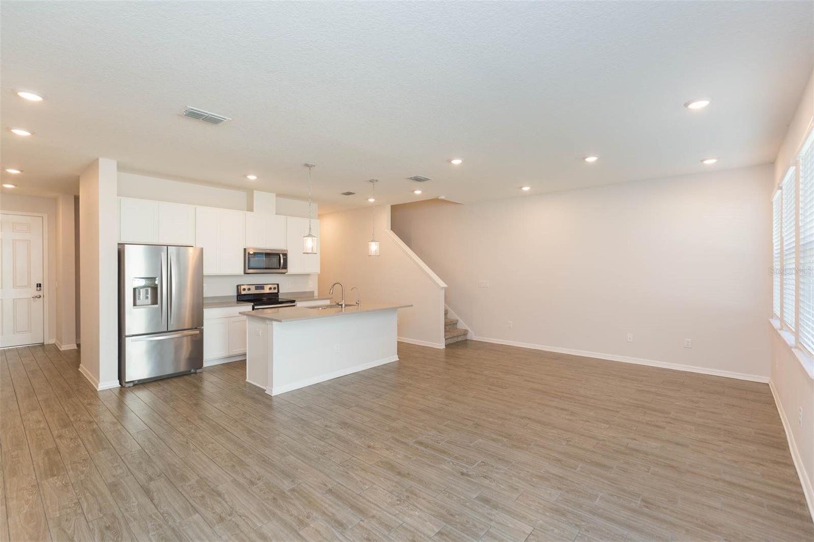 Image 9 of 41 For 1119 Lady Gouldian Court