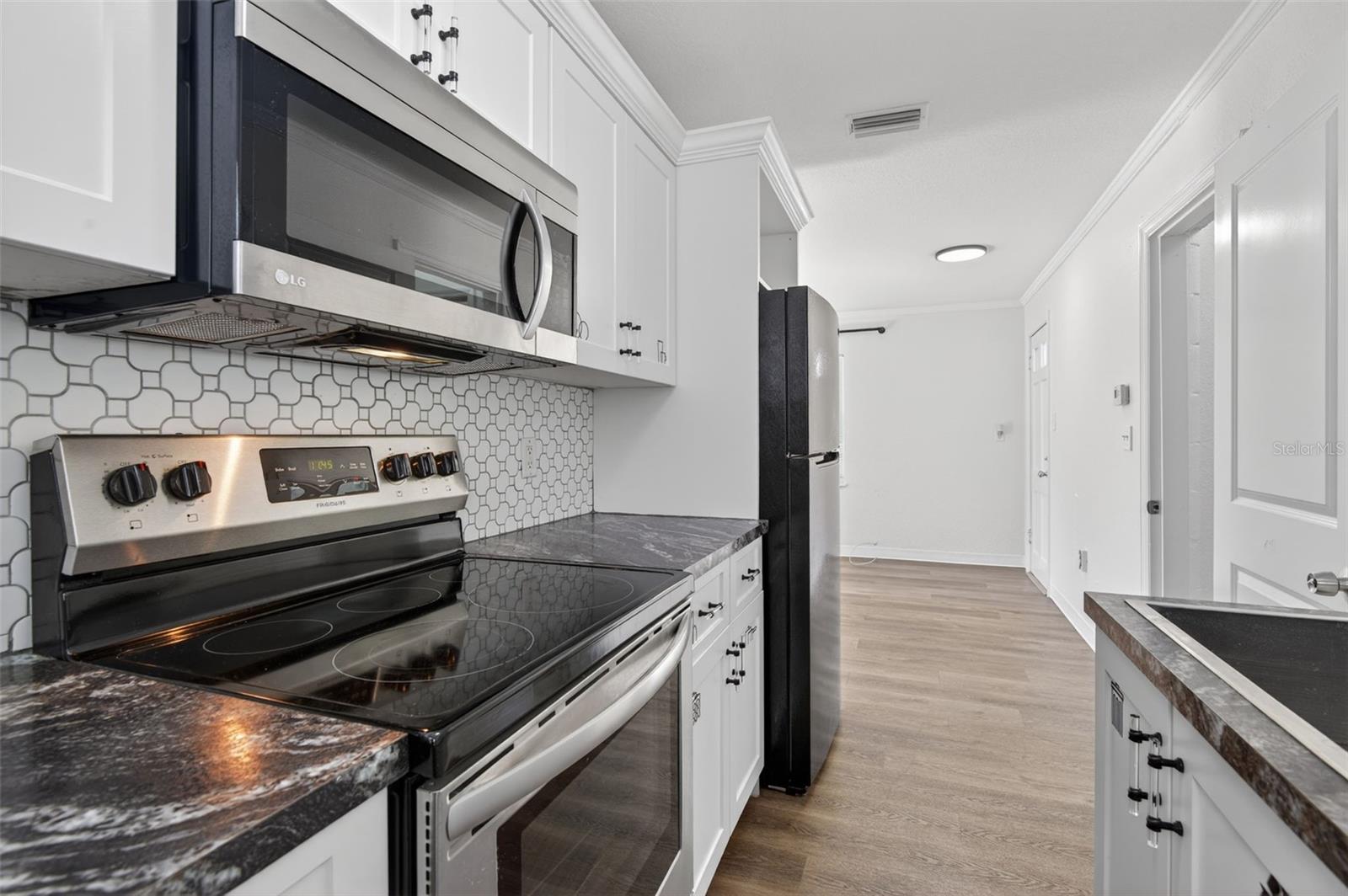 Image 9 of 16 For 3709 Gray Street