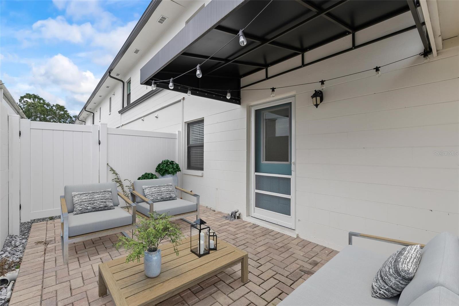 Image 13 of 17 For 3909 Cleveland Street