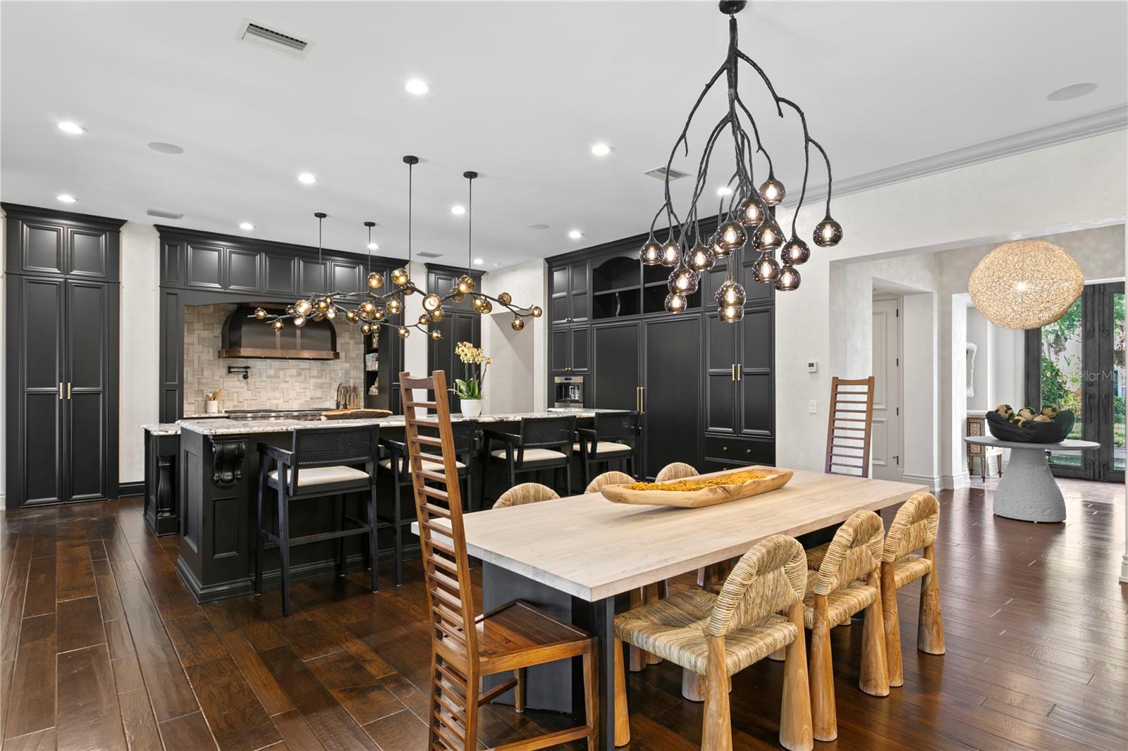 Image 17 of 97 For 4518 Rosemere Road