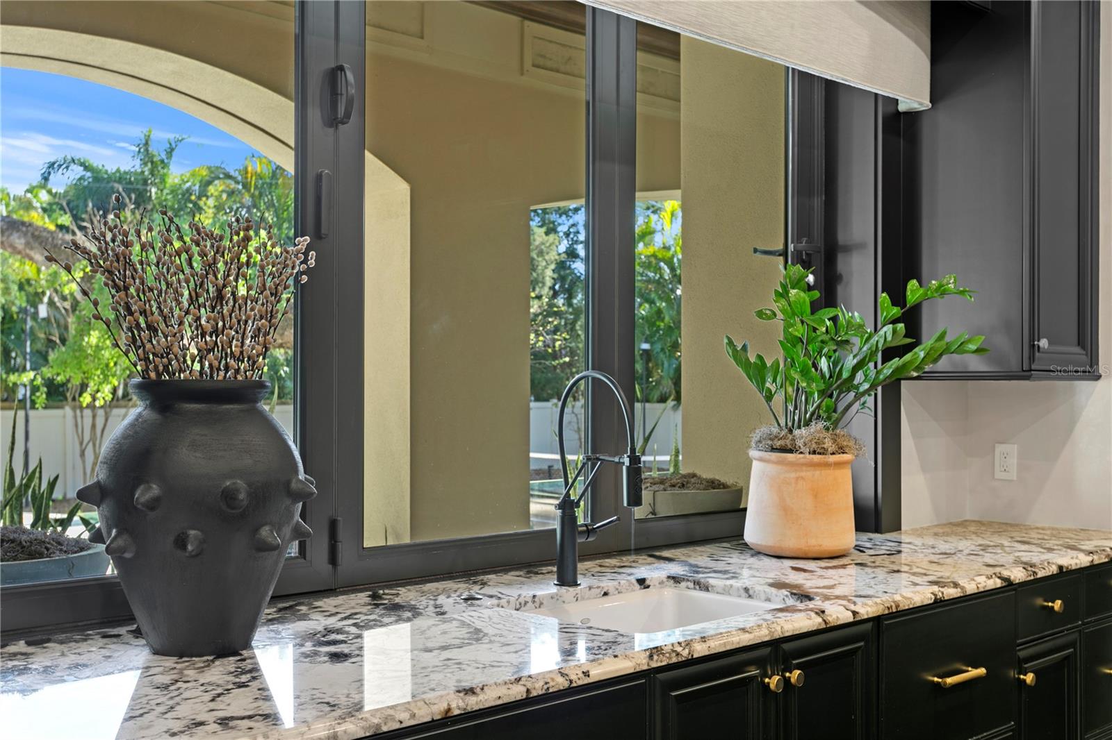 Image 22 of 97 For 4518 Rosemere Road