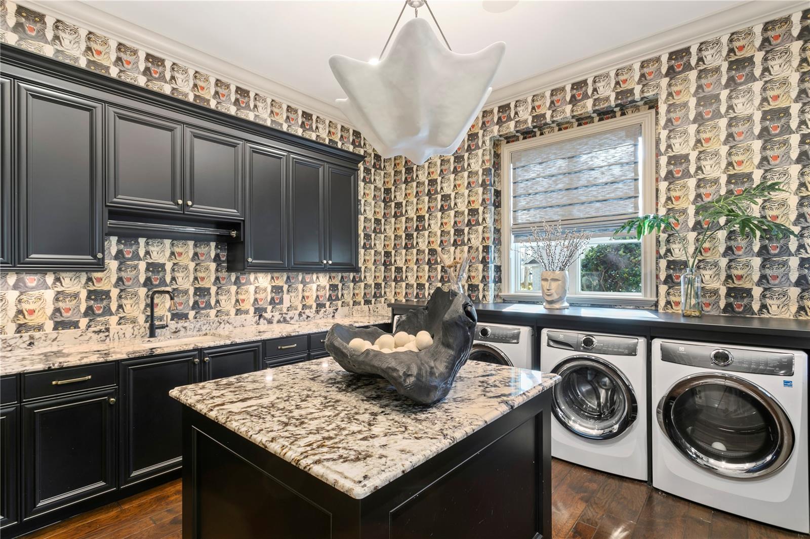 Image 41 of 97 For 4518 Rosemere Road