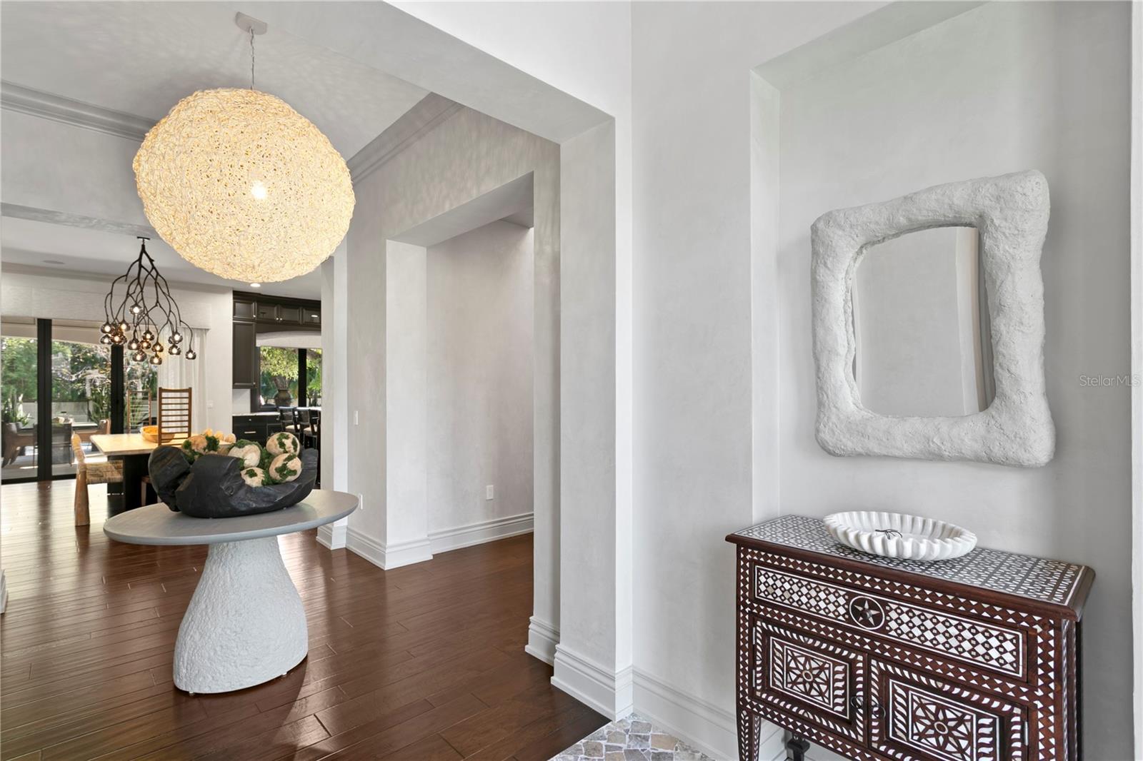 Image 6 of 97 For 4518 Rosemere Road