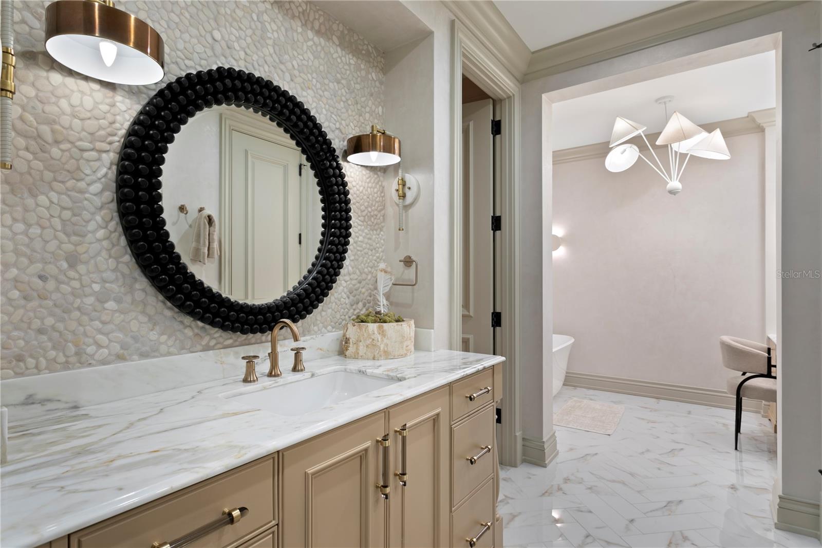 Image 63 of 97 For 4518 Rosemere Road