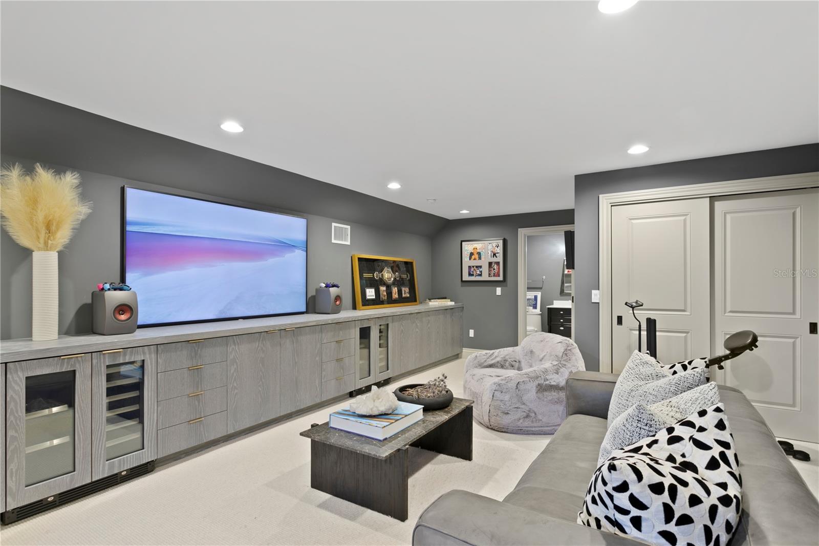 Image 72 of 97 For 4518 Rosemere Road