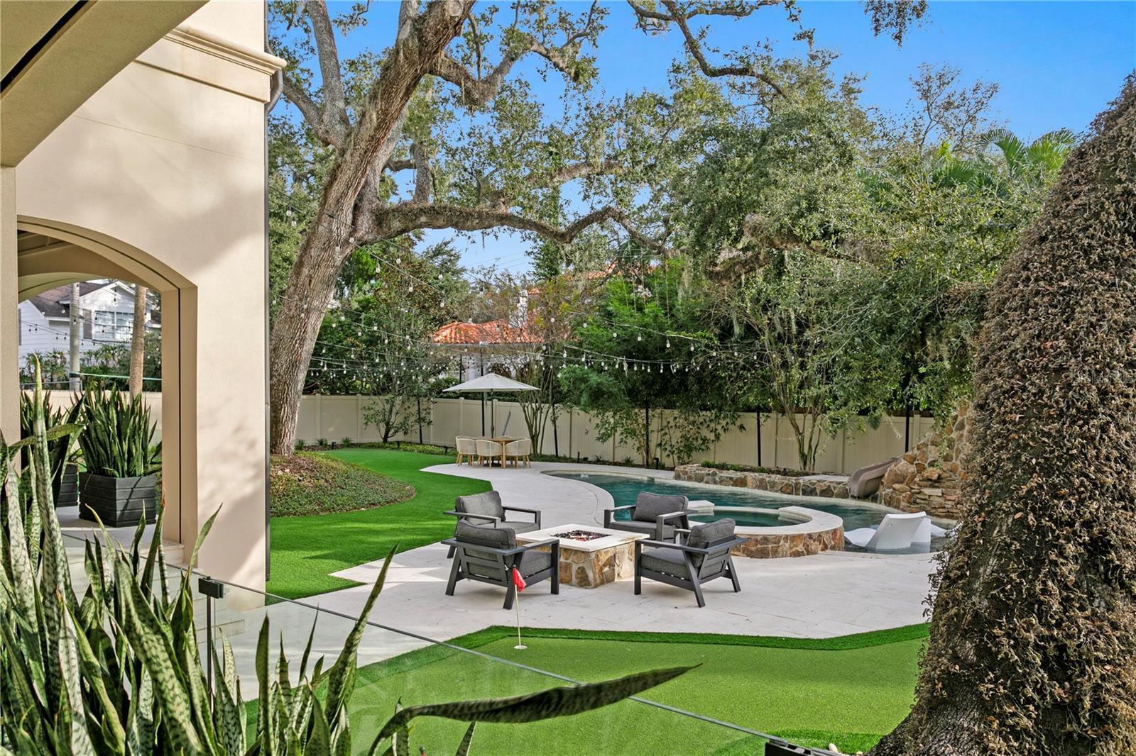 Image 77 of 97 For 4518 Rosemere Road