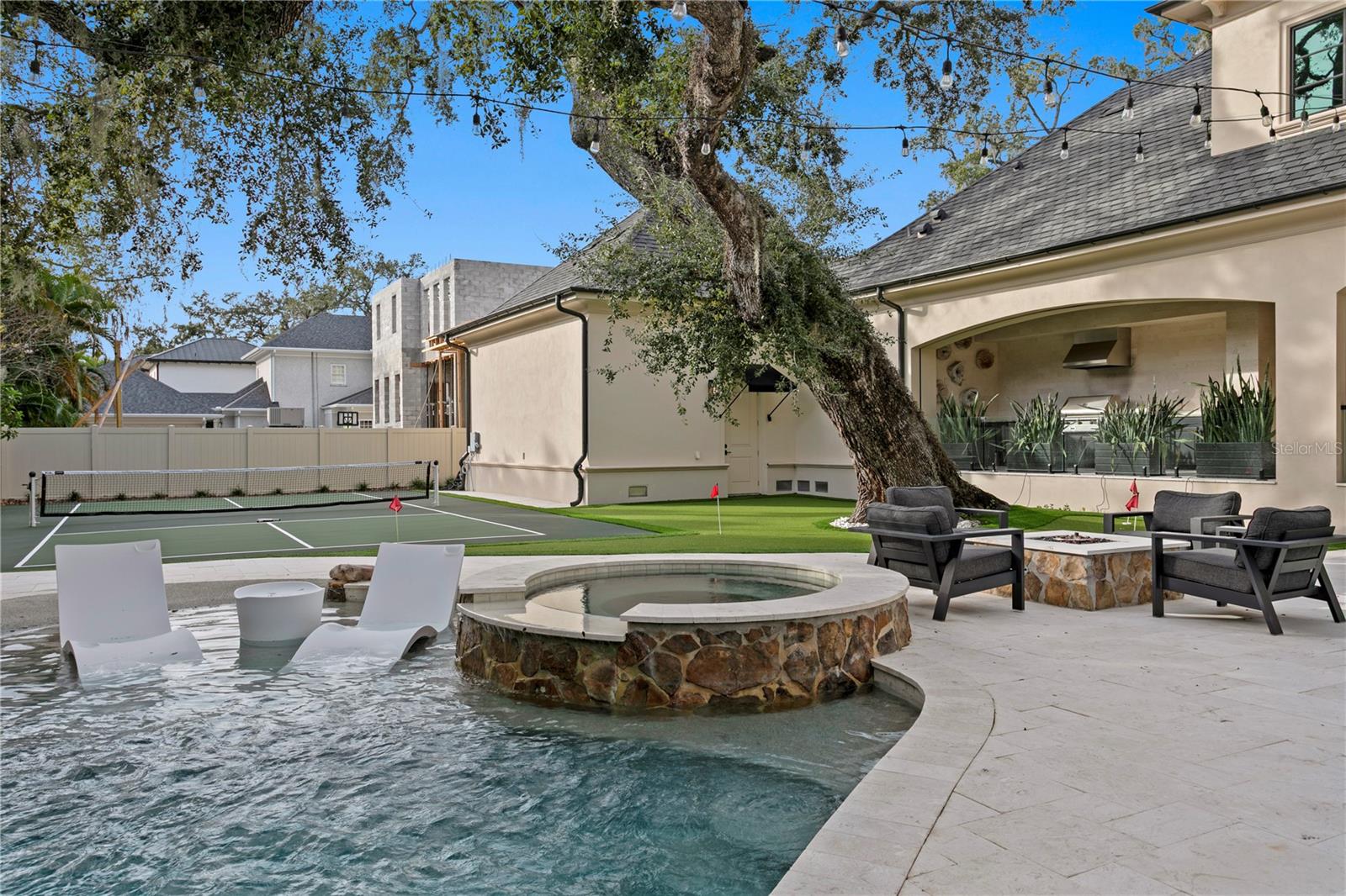 Image 82 of 97 For 4518 Rosemere Road