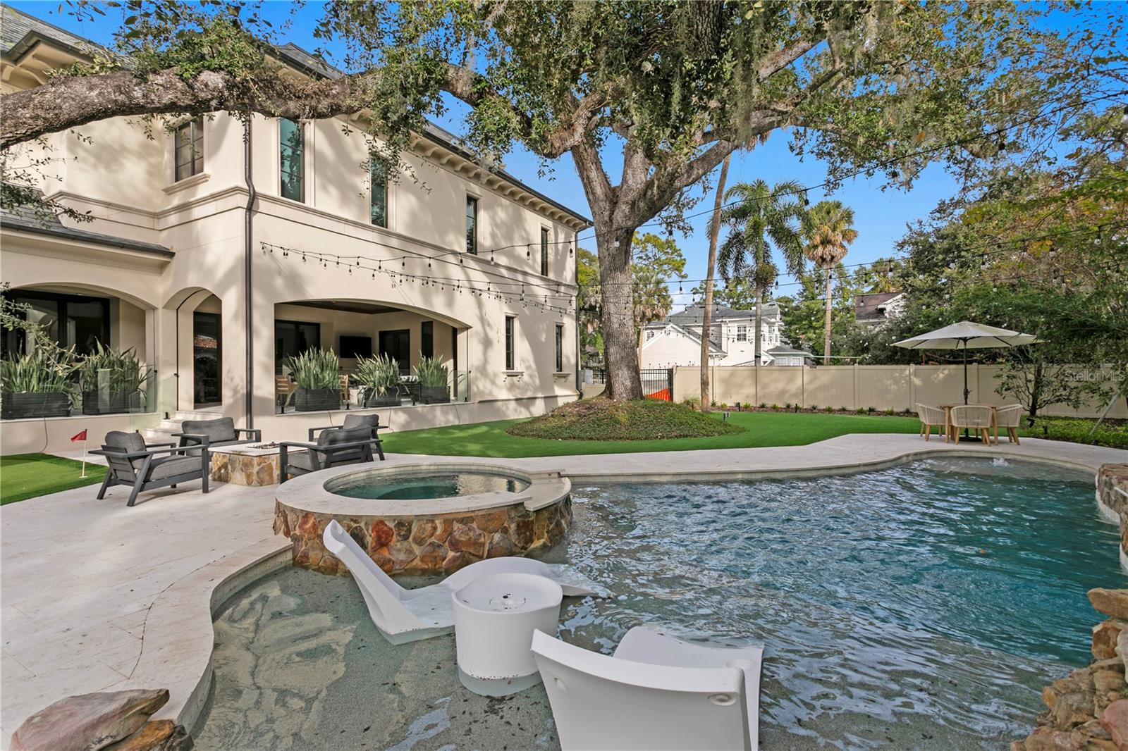 Image 84 of 97 For 4518 Rosemere Road