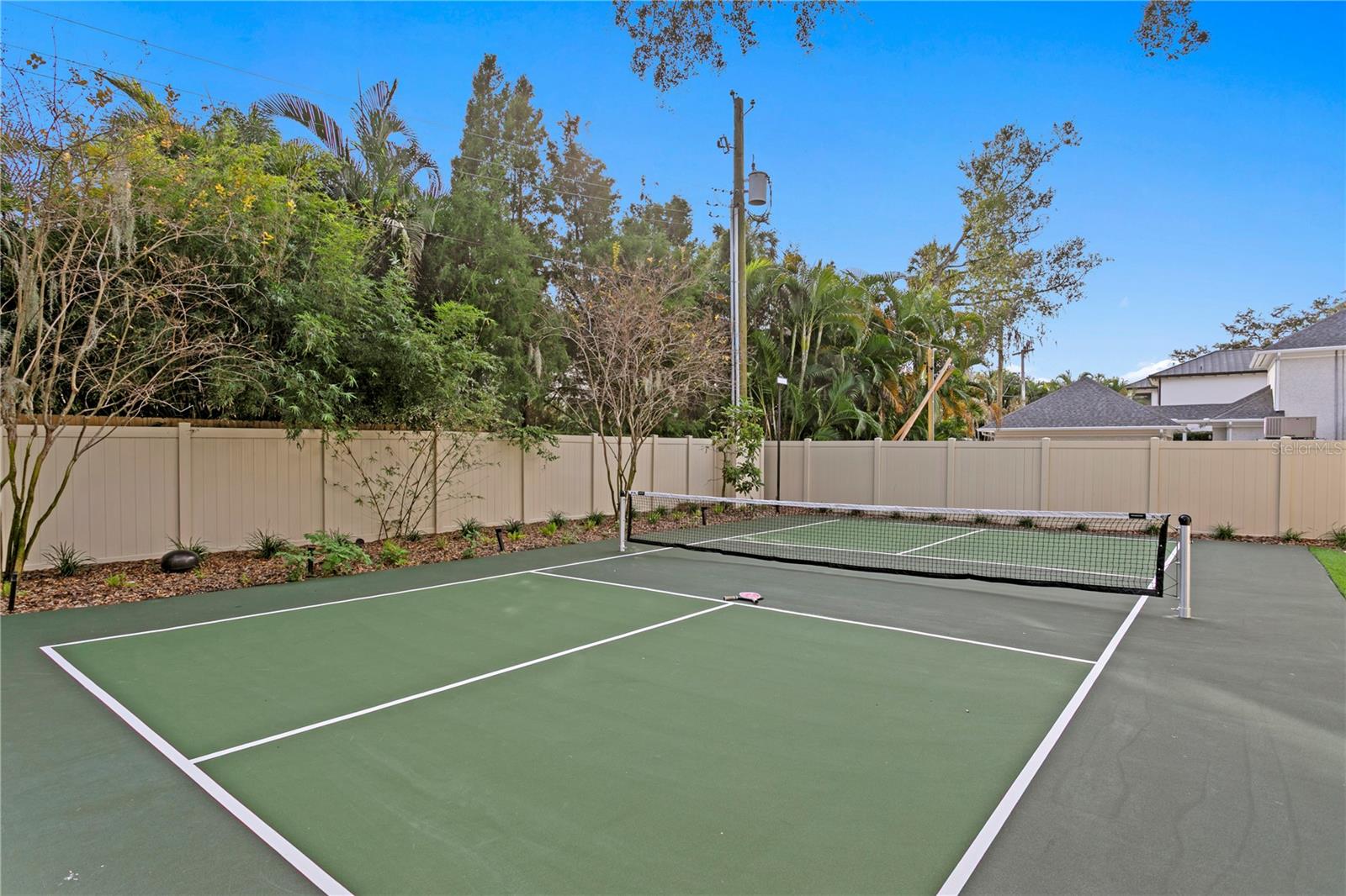 Image 90 of 97 For 4518 Rosemere Road