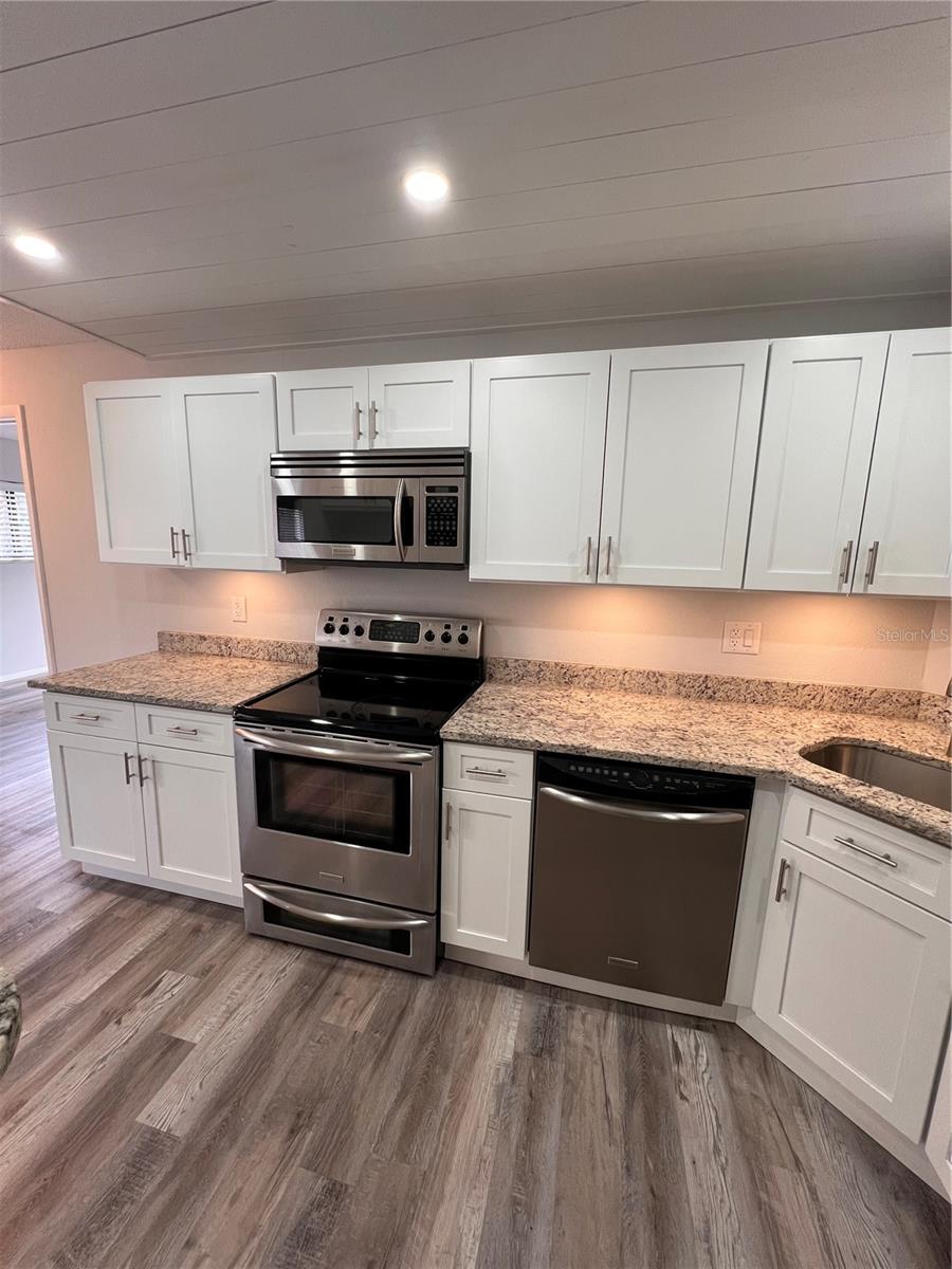 Image 4 of 17 For 2360 Flanders Way D