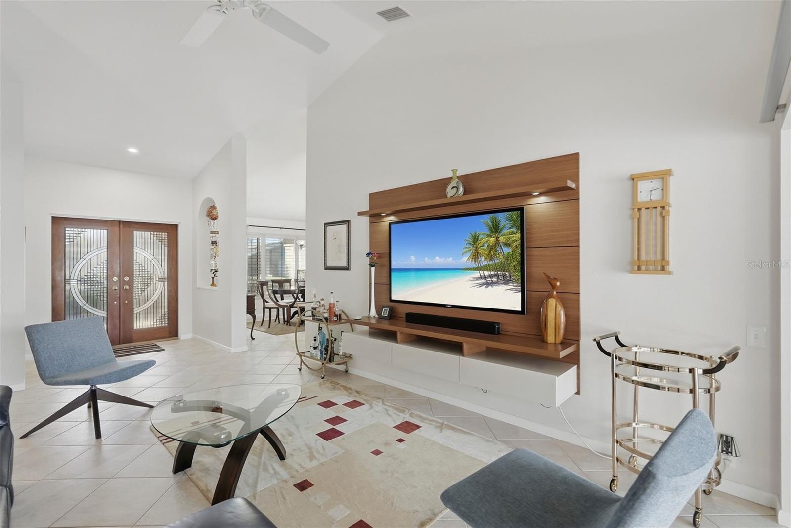 Listing photo id 15 for 3050 Egret Terrace