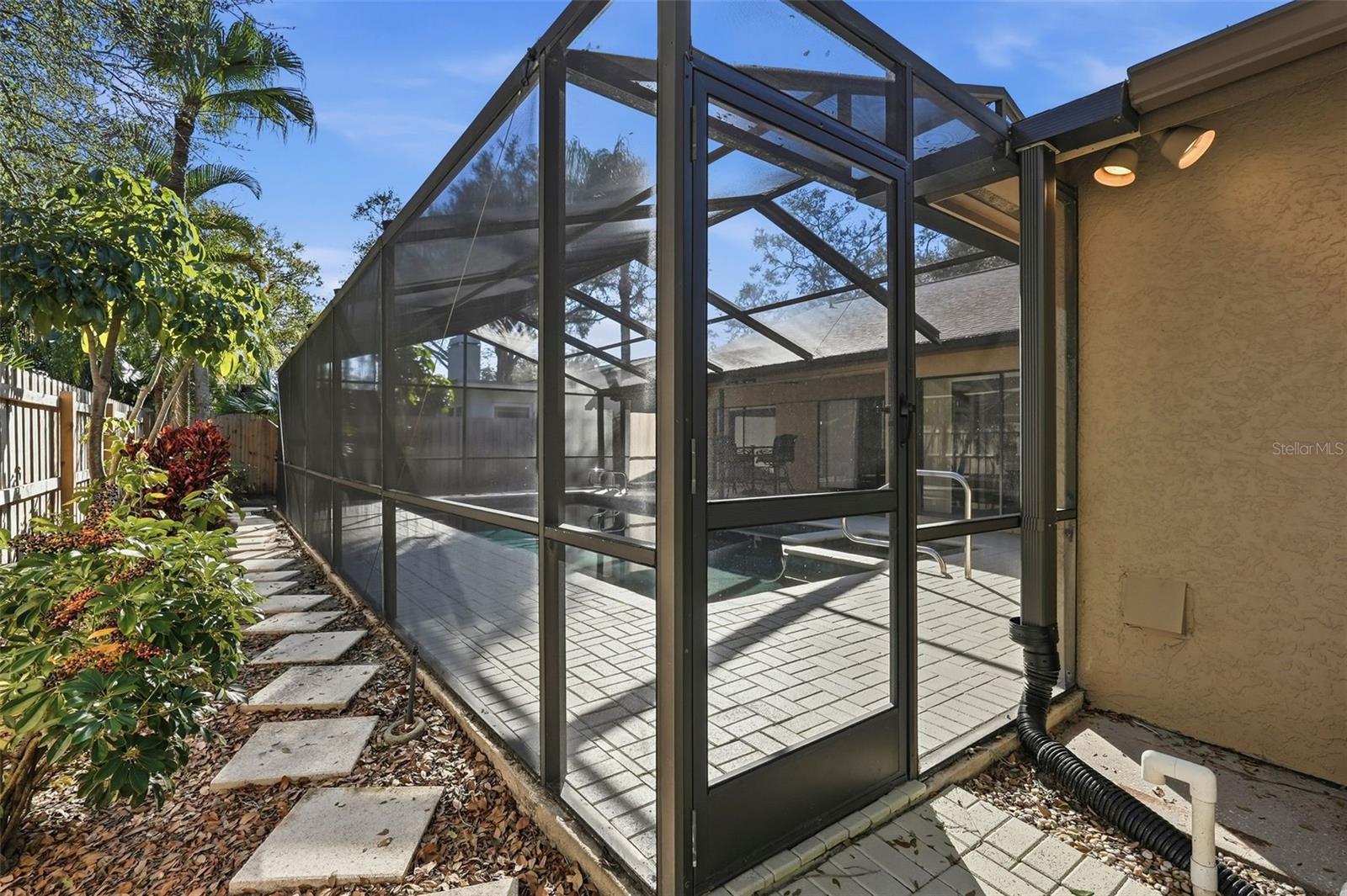 Listing photo id 44 for 3050 Egret Terrace