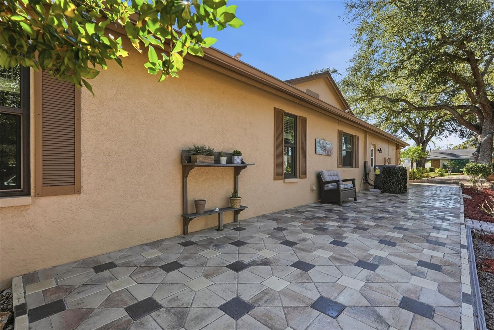 Listing photo id 7 for 3050 Egret Terrace