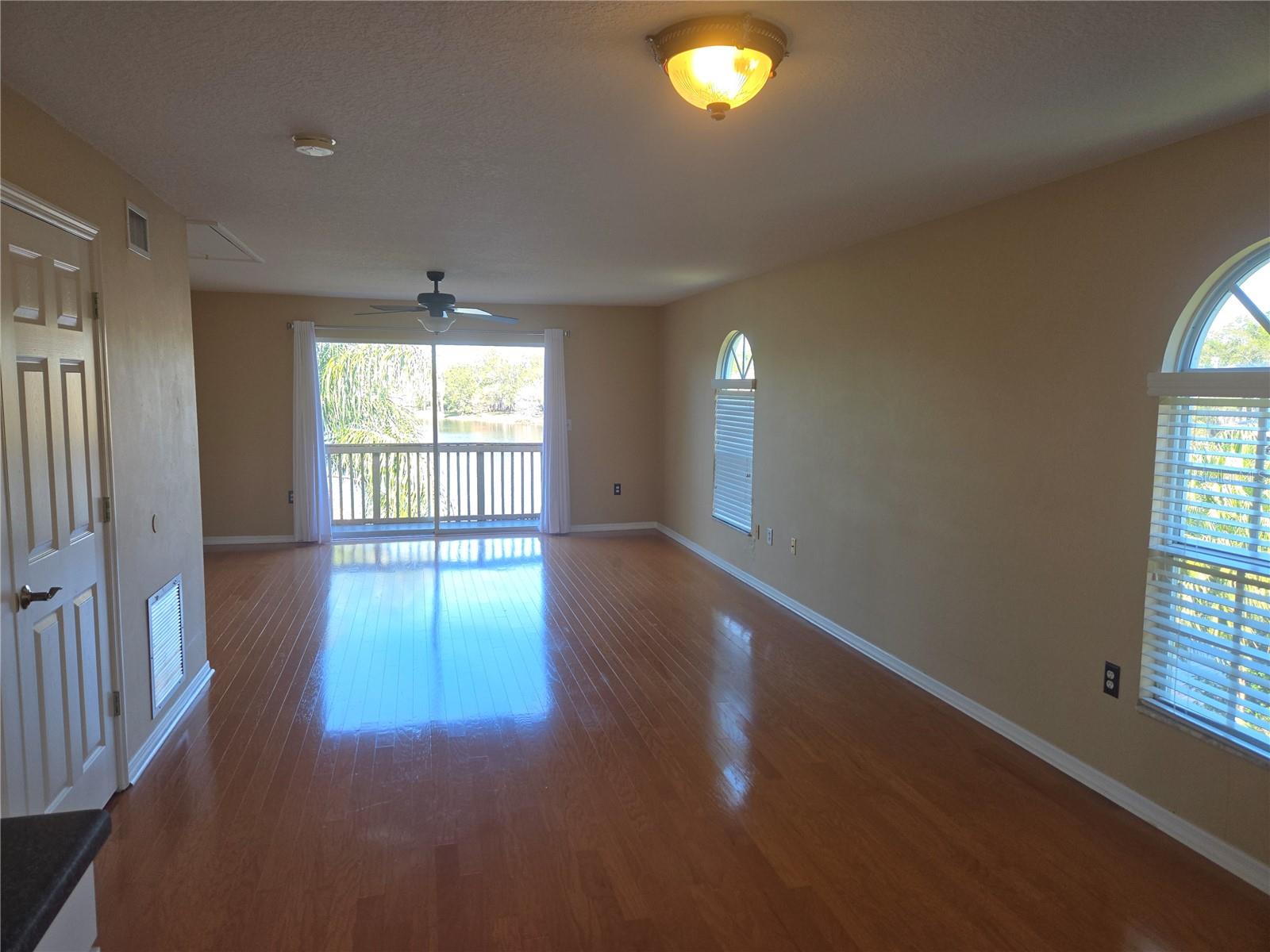 Image 18 of 24 For 2648 Sabal Springs Drive 6