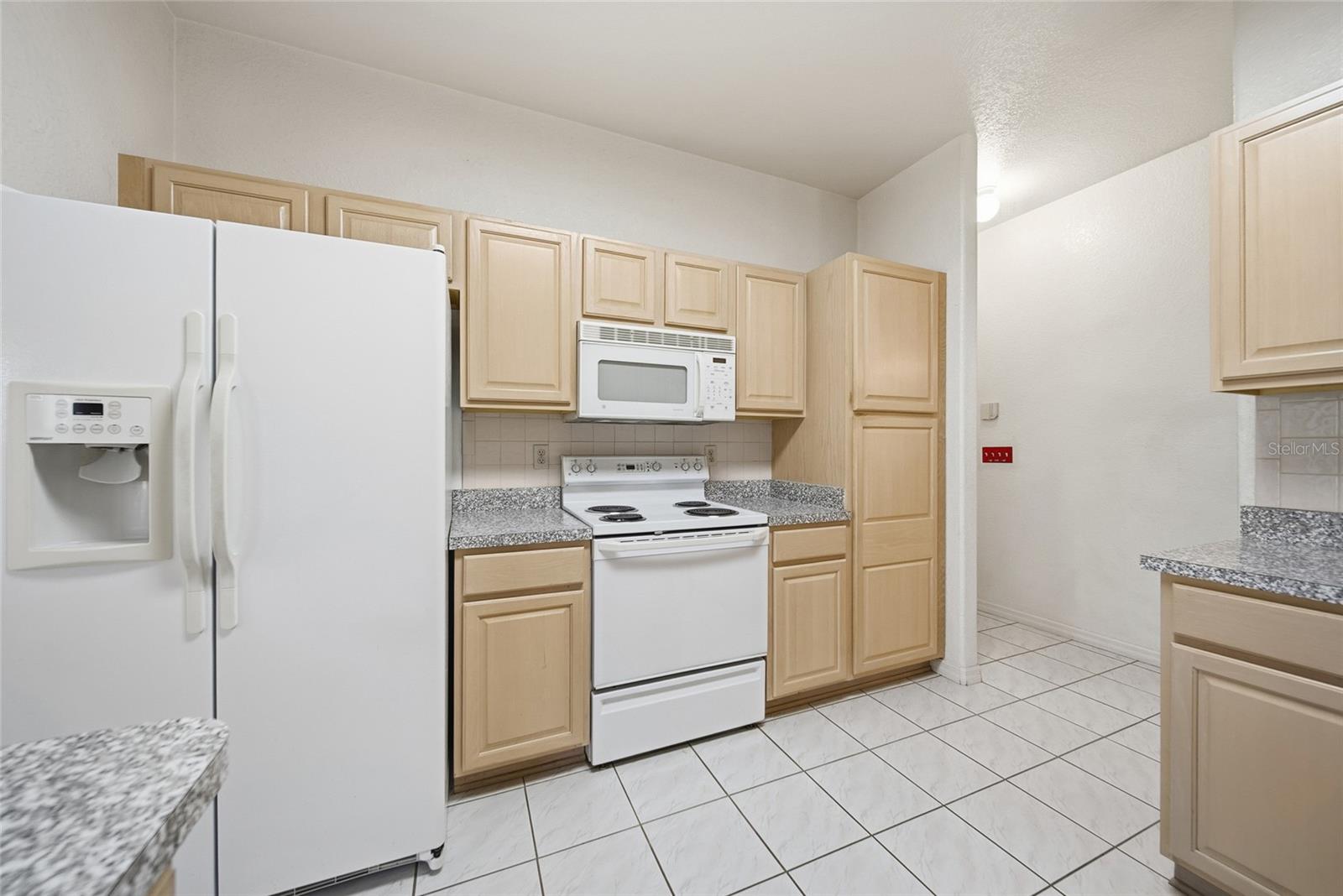 Image 11 of 28 For 24748 Oaks Boulevard