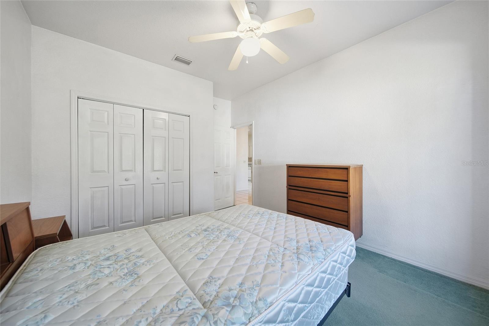 Image 14 of 28 For 24748 Oaks Boulevard