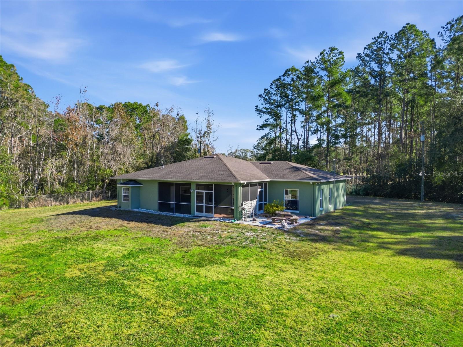 Image 21 of 28 For 24748 Oaks Boulevard