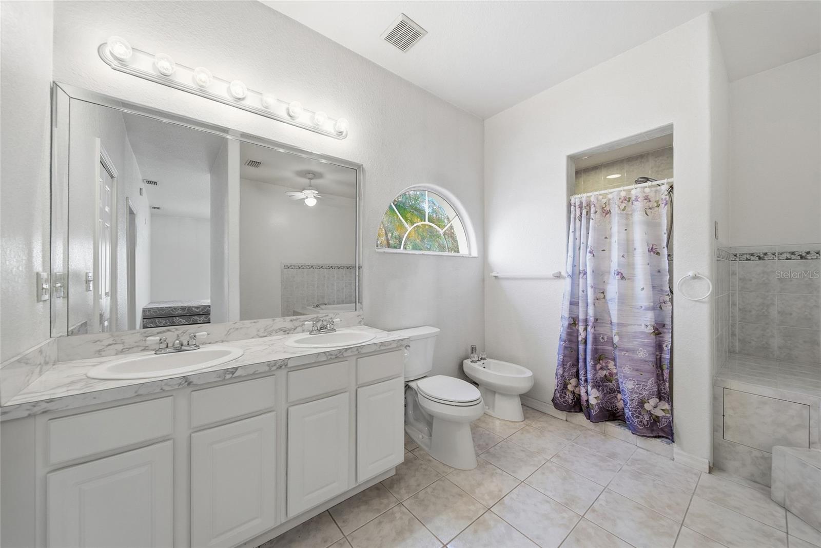 Image 8 of 28 For 24748 Oaks Boulevard