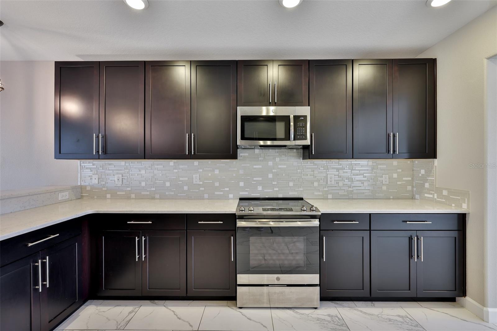 Image 12 of 40 For 1547 Cass Street