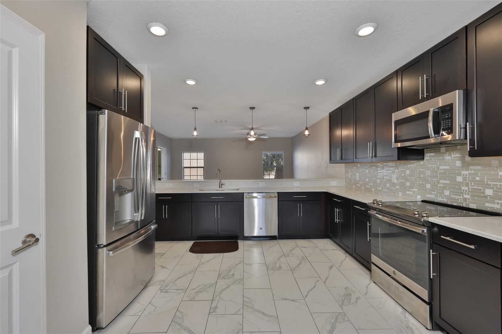 Image 13 of 40 For 1547 Cass Street