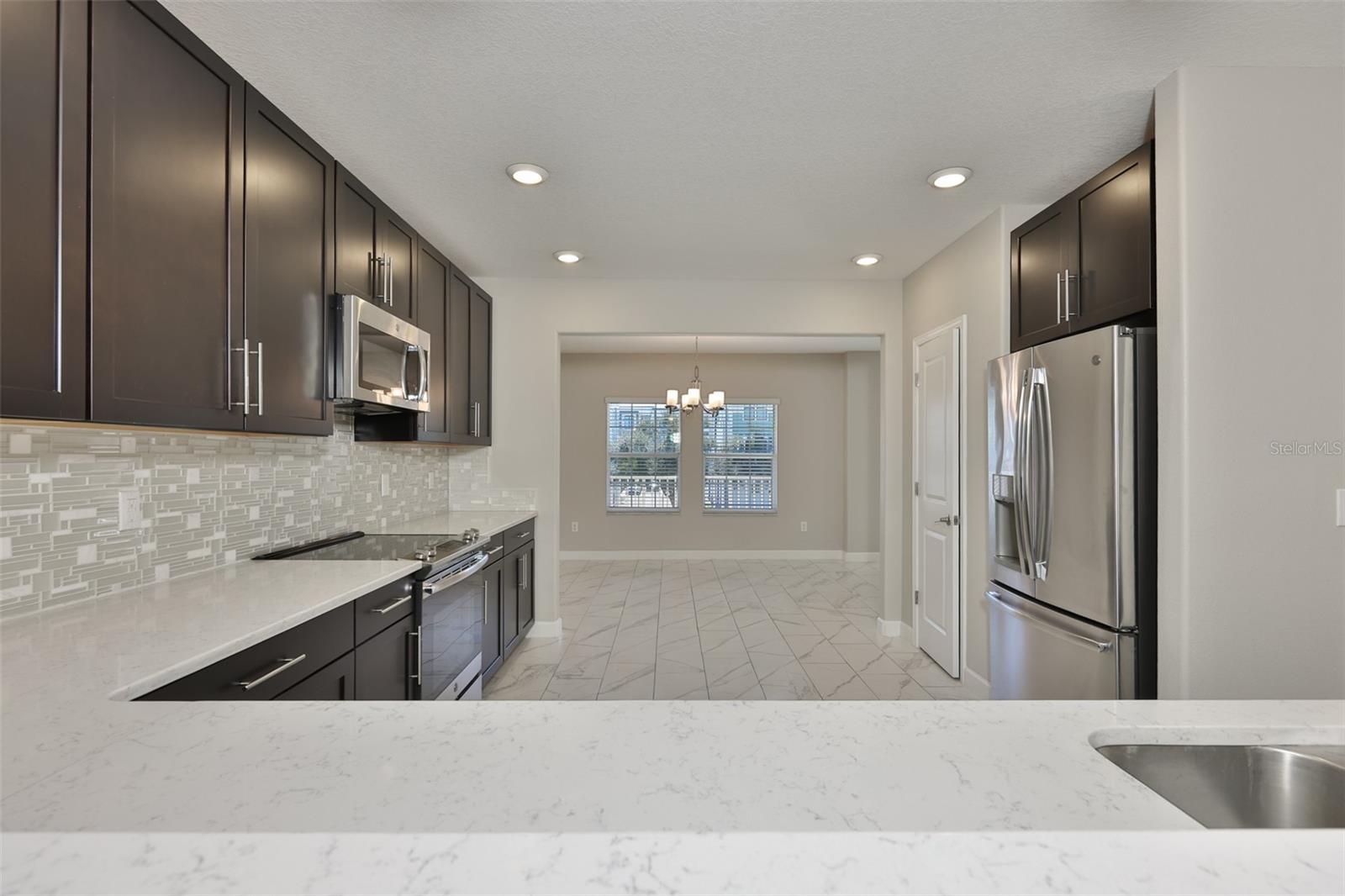 Image 14 of 40 For 1547 Cass Street