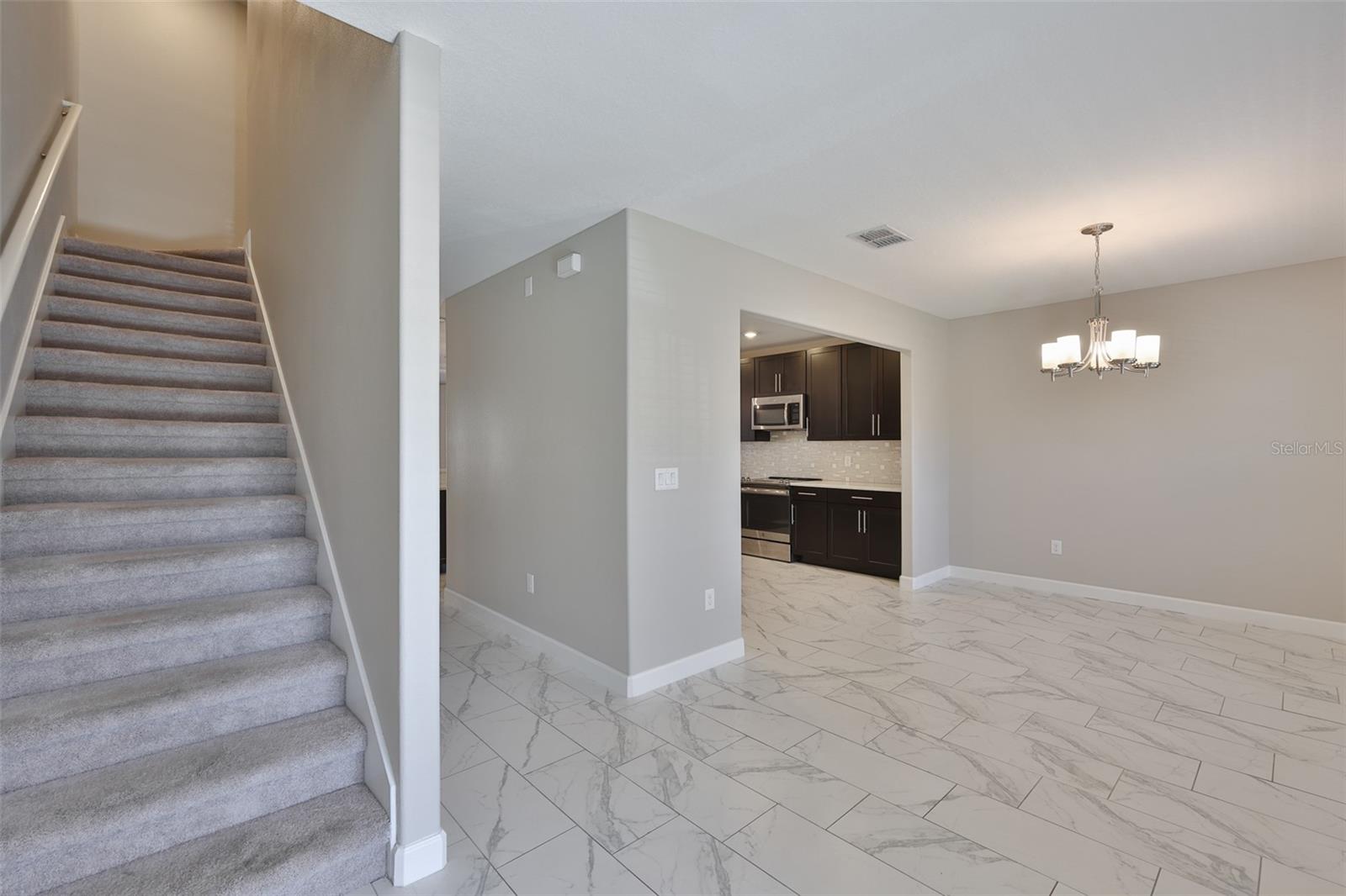 Image 18 of 40 For 1547 Cass Street