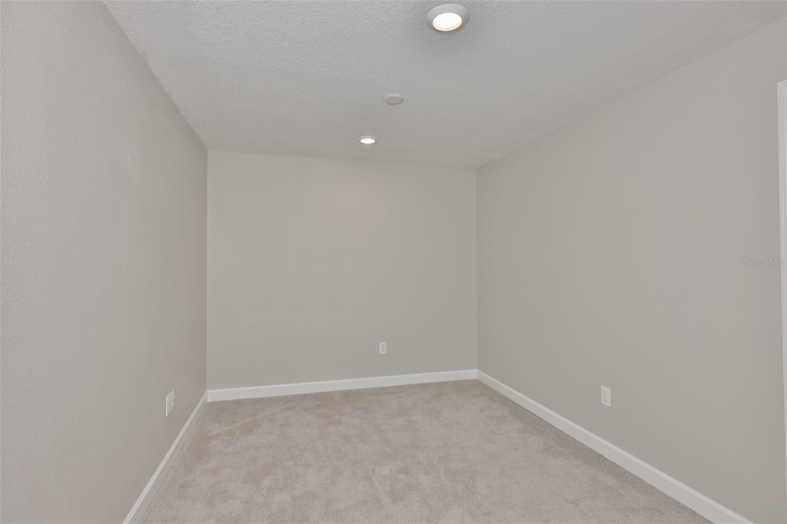 Image 22 of 40 For 1547 Cass Street