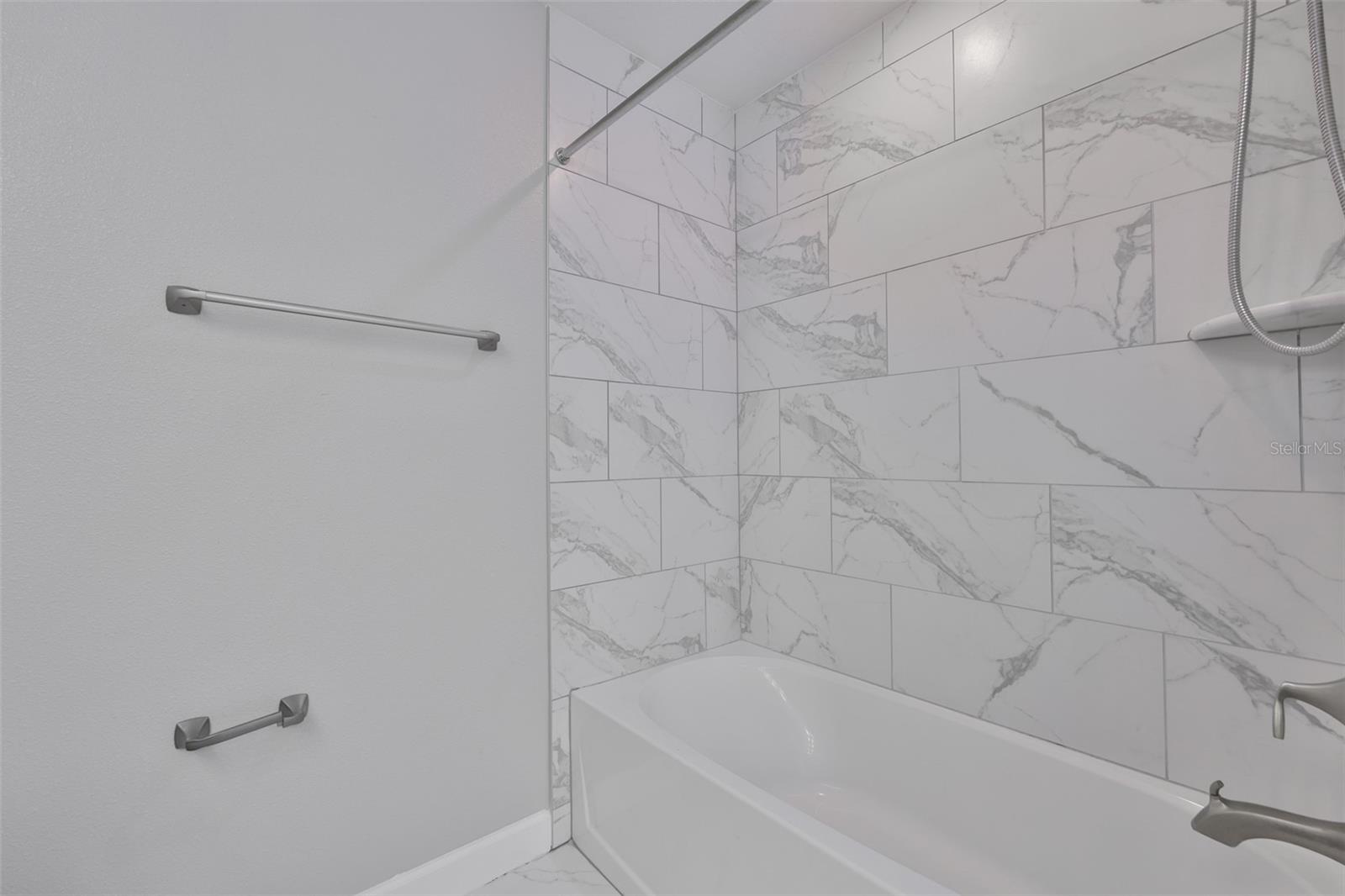 Image 27 of 40 For 1547 Cass Street