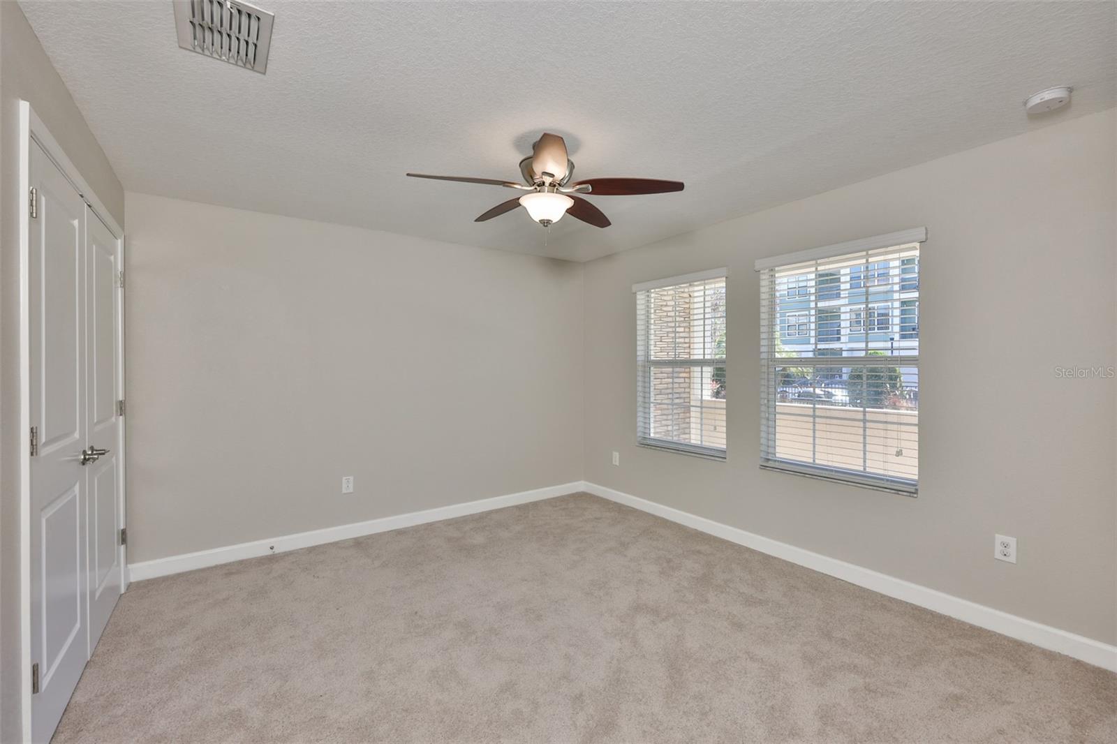 Image 5 of 40 For 1547 Cass Street