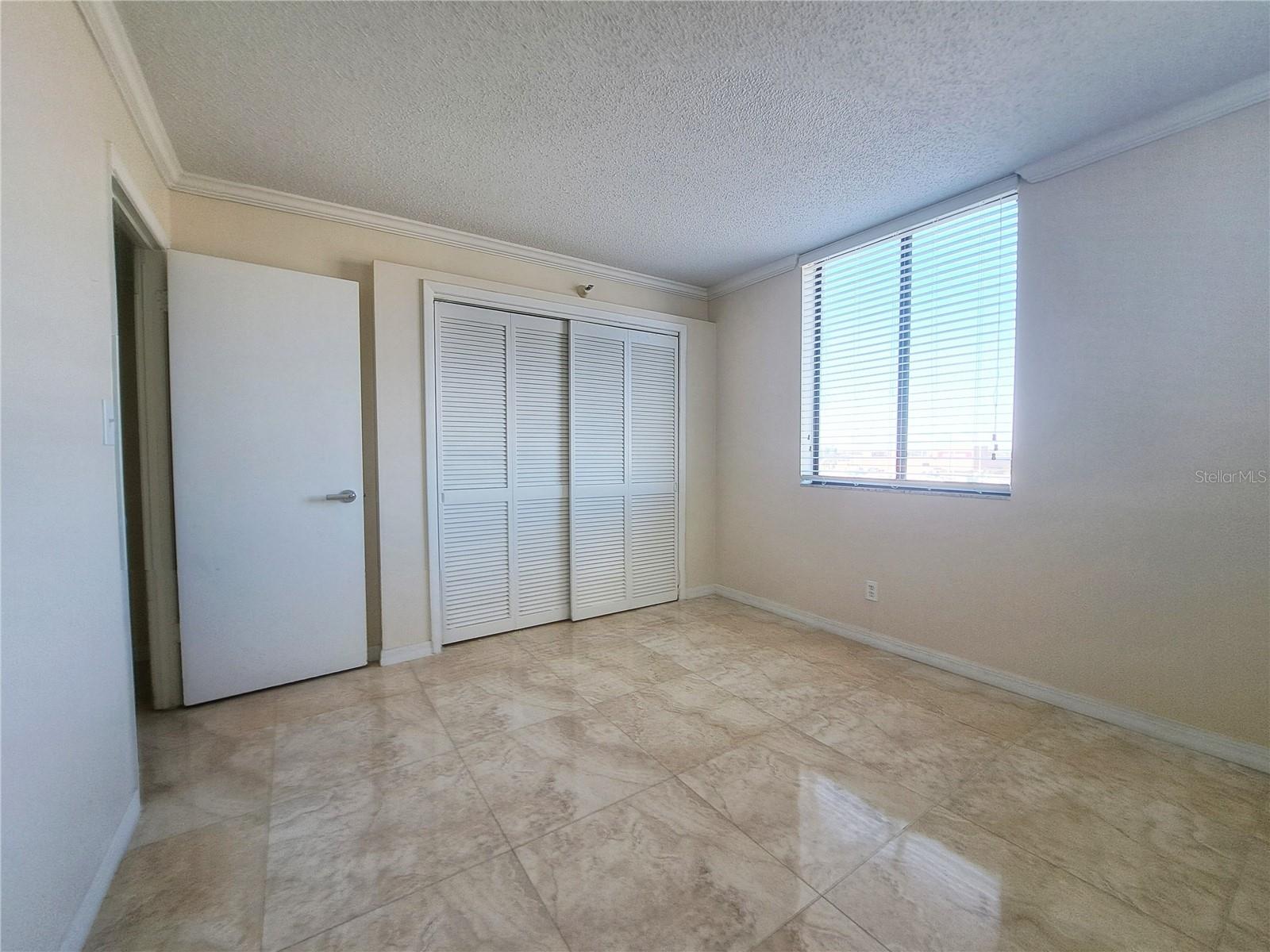 Image 15 of 23 For 201 Laurel Street 801