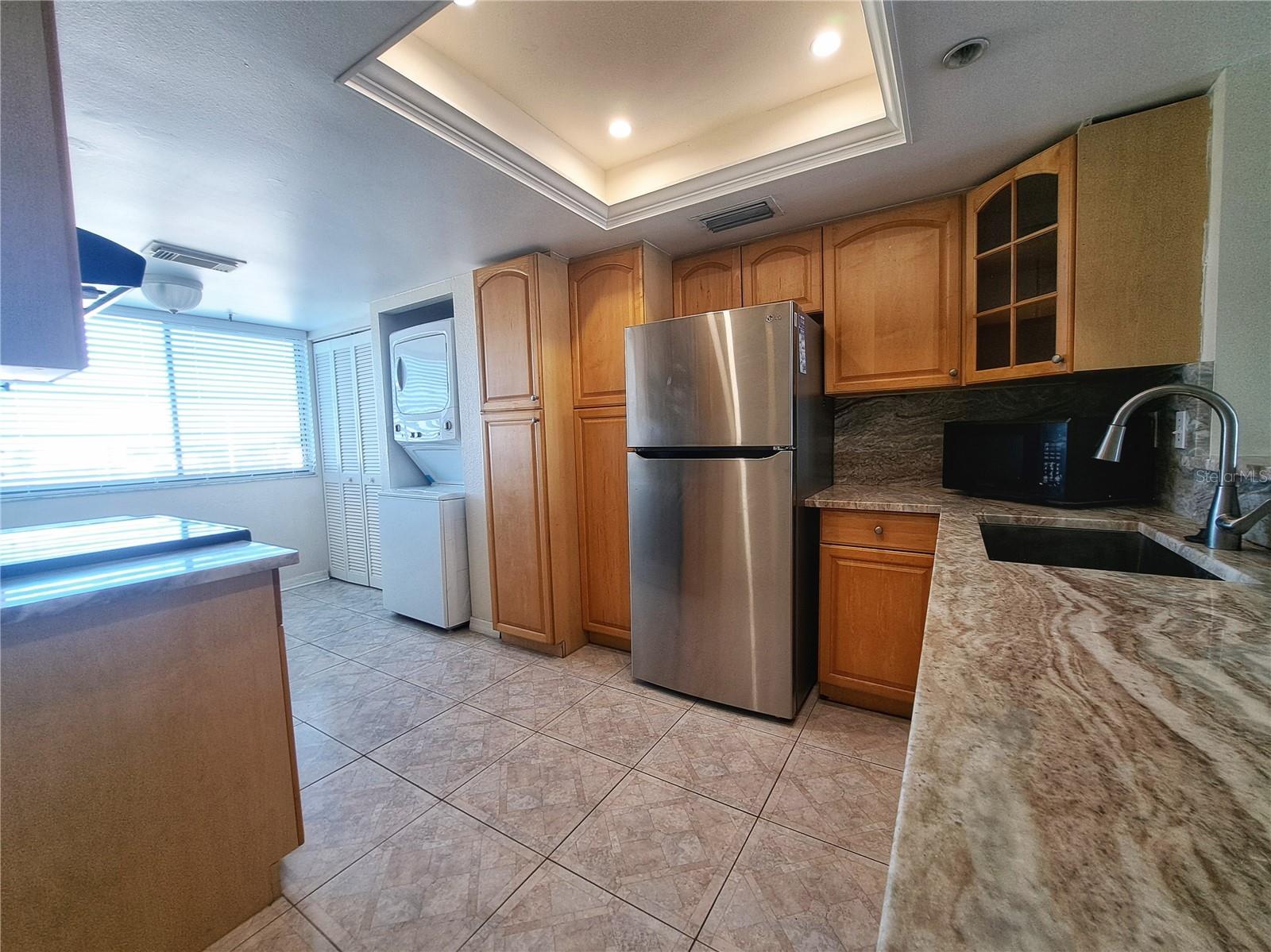 Image 8 of 23 For 201 Laurel Street 801