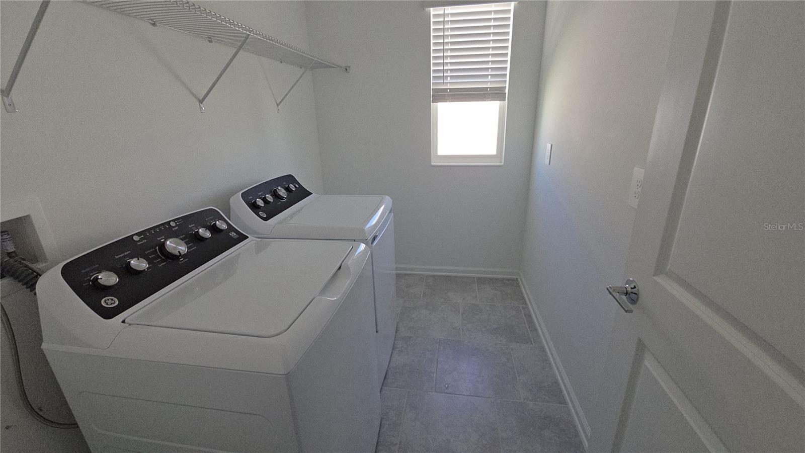 Image 17 of 41 For 2188 Sweet Honey Lane