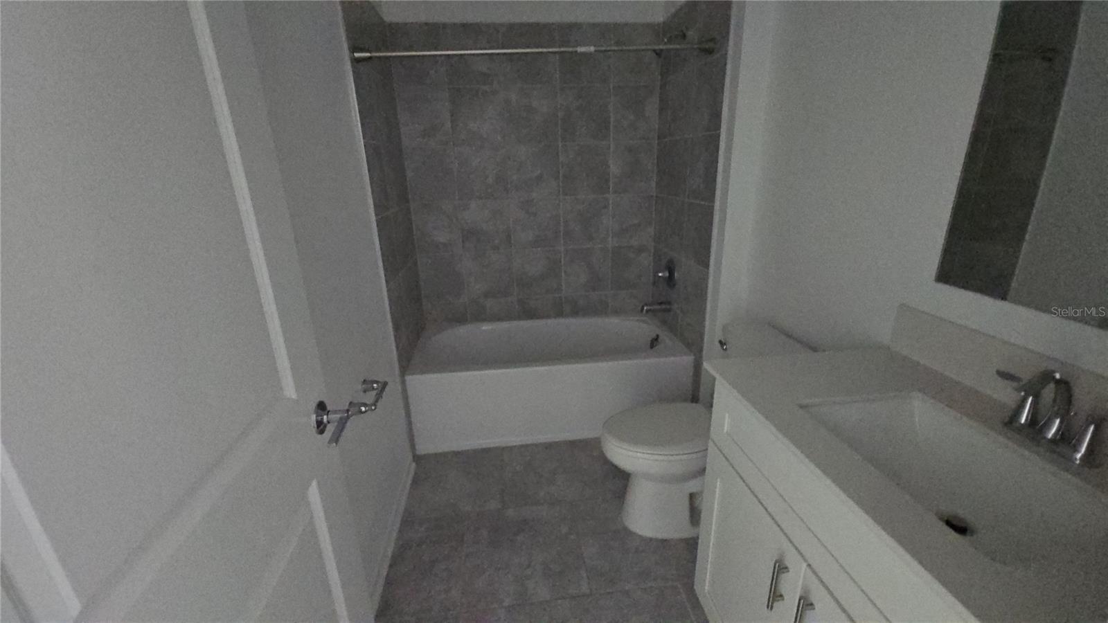 Image 18 of 41 For 2188 Sweet Honey Lane