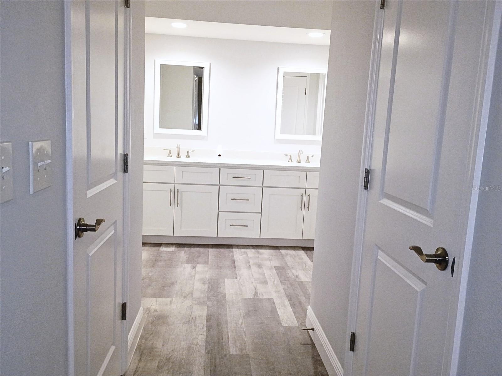 Image 16 of 49 For 960 Starkey Road 8106