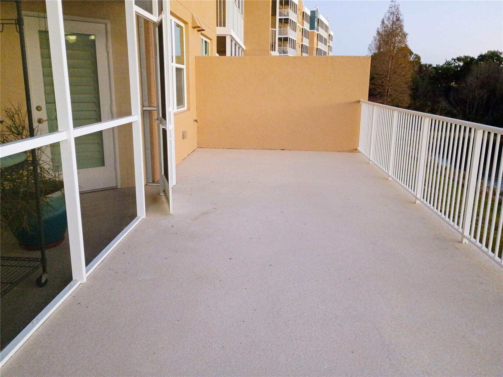 Image 36 of 49 For 960 Starkey Road 8106