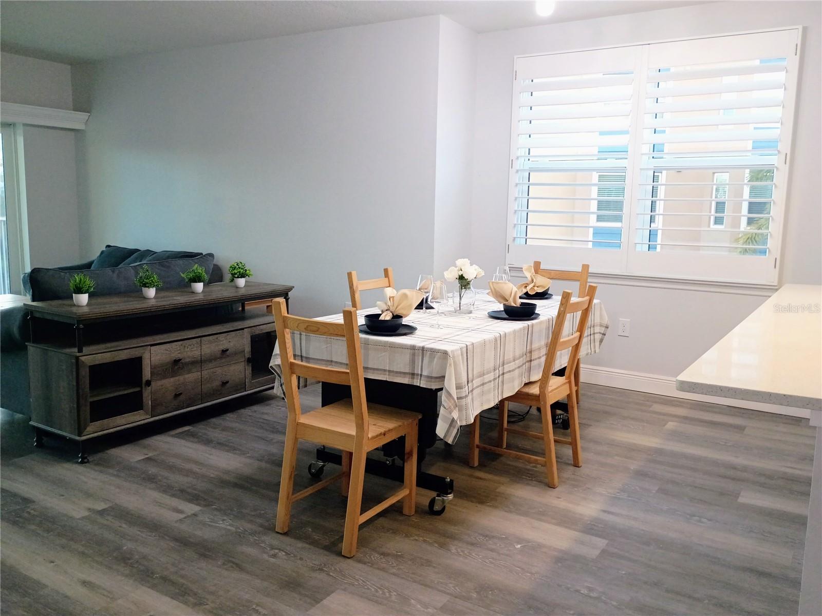 Image 6 of 49 For 960 Starkey Road 8106