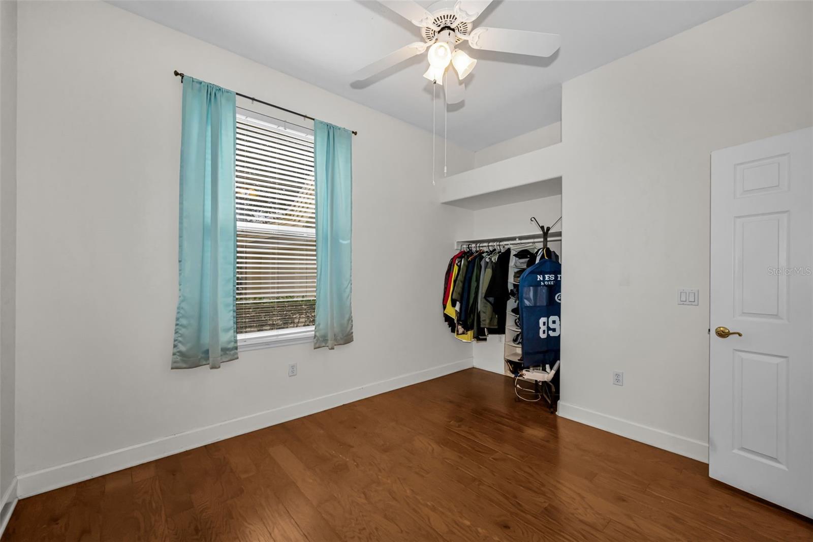 Image 32 of 70 For 34539 Merion Court