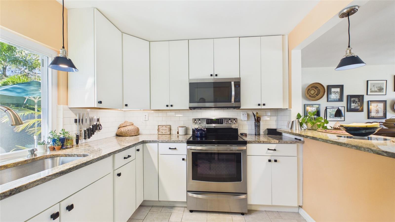 Image 11 of 34 For 2819 53rd Street S