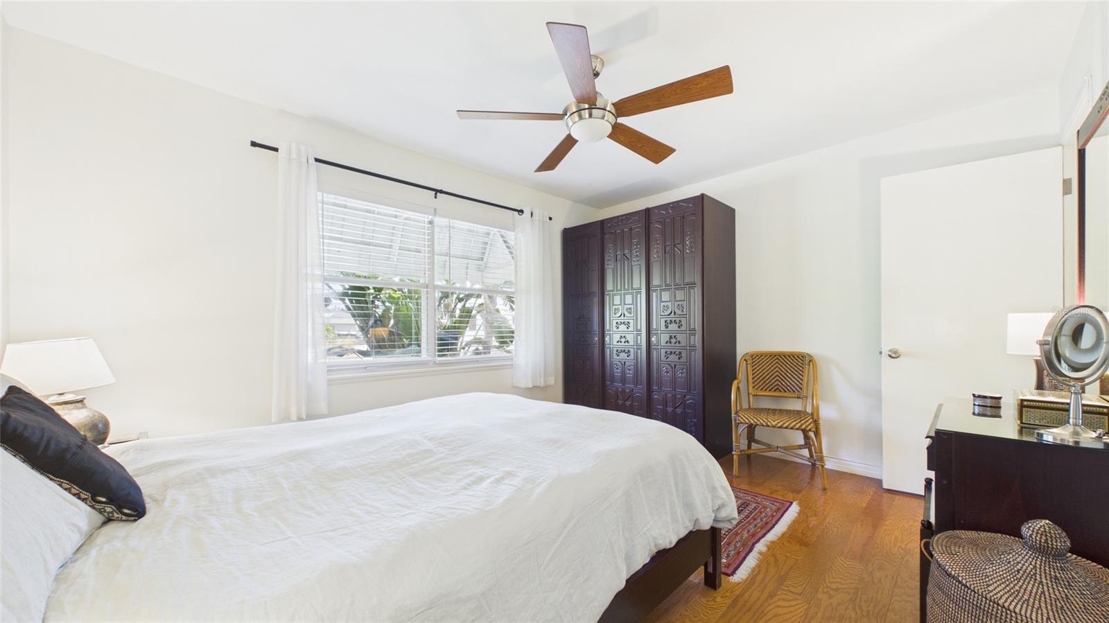 Image 18 of 34 For 2819 53rd Street S