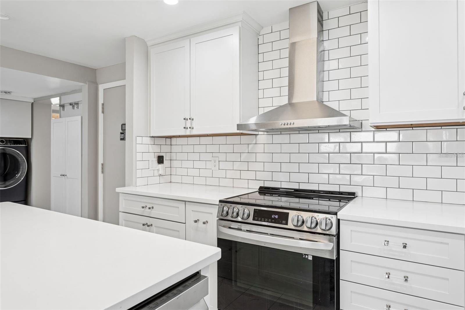 Image 6 of 30 For 4141 Bayshore Boulevard 1204