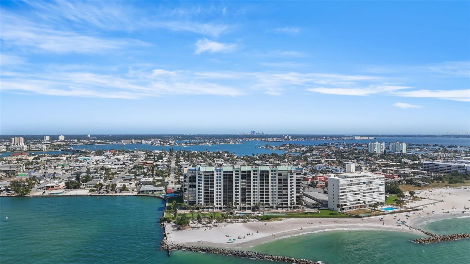 Image 25 of 26 For 7150 Sunset  903e