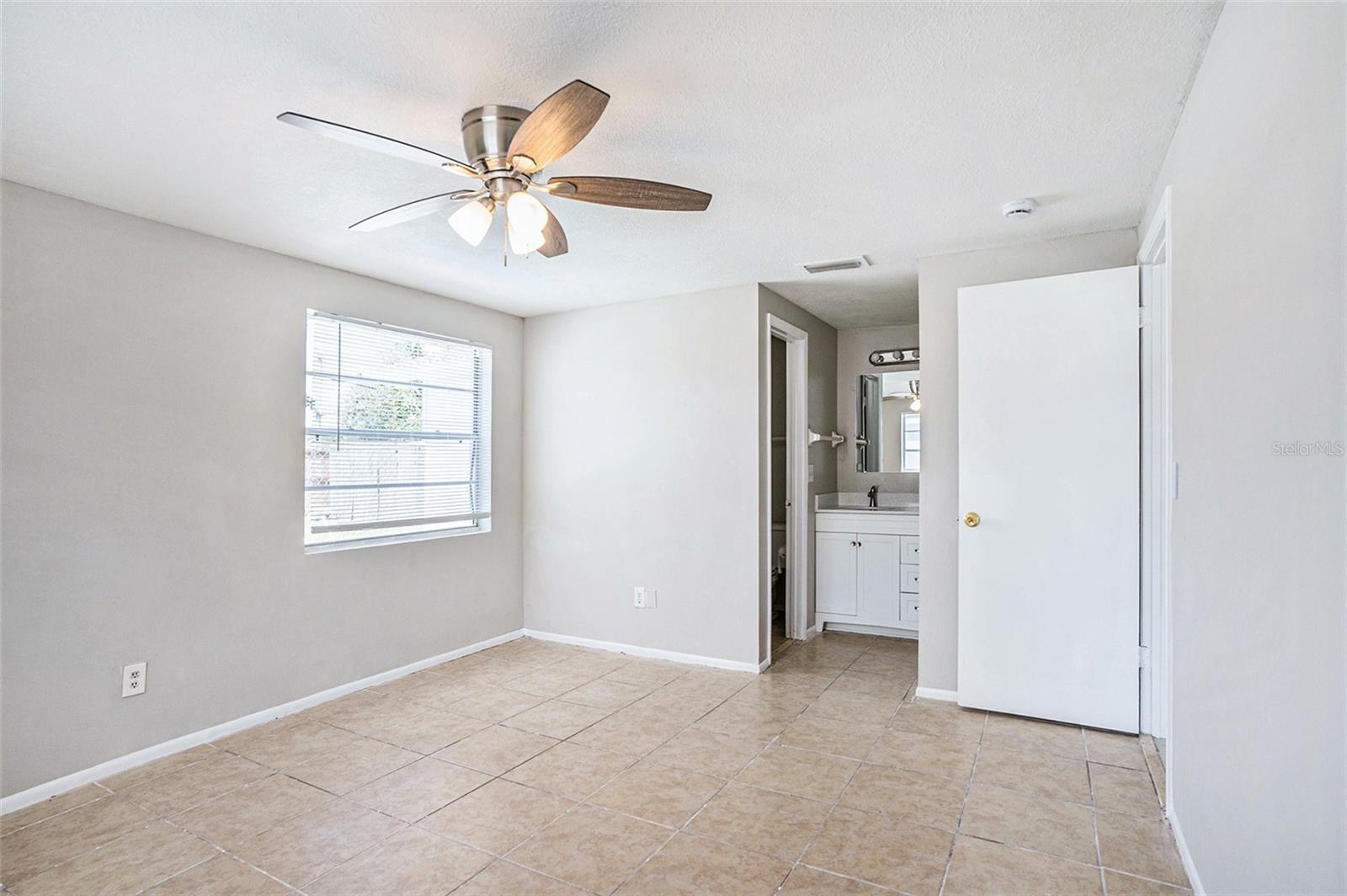 Image 14 of 26 For 8234 Ravencroft Drive