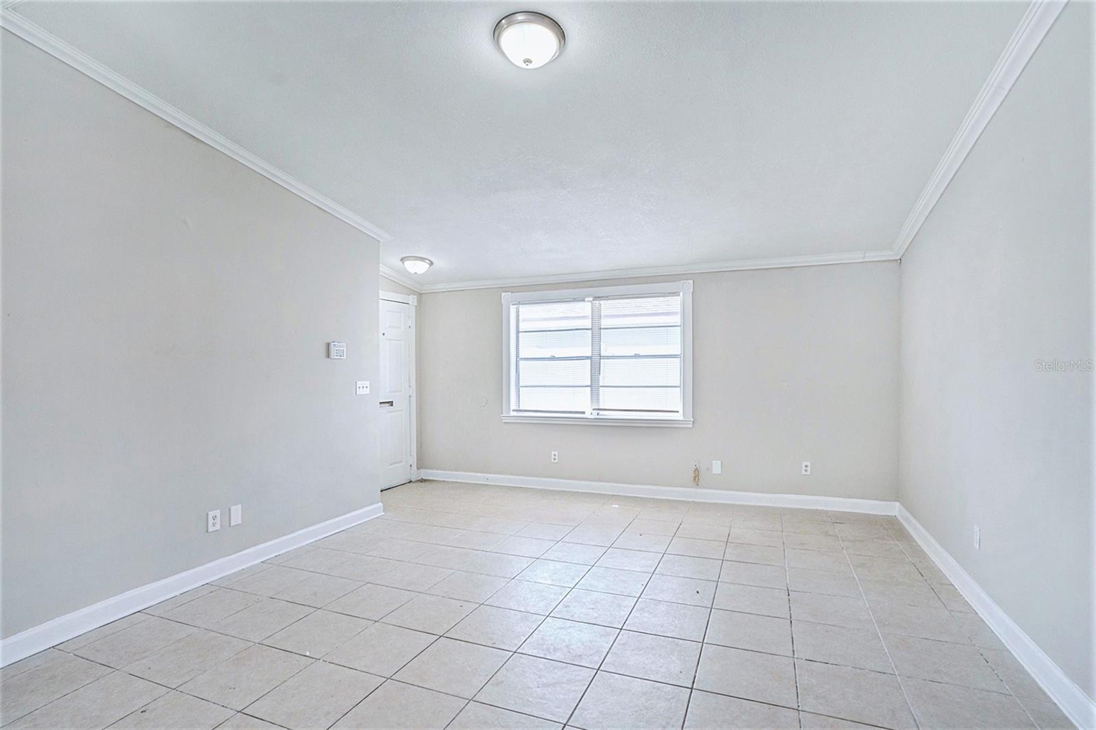 Image 7 of 26 For 8234 Ravencroft Drive